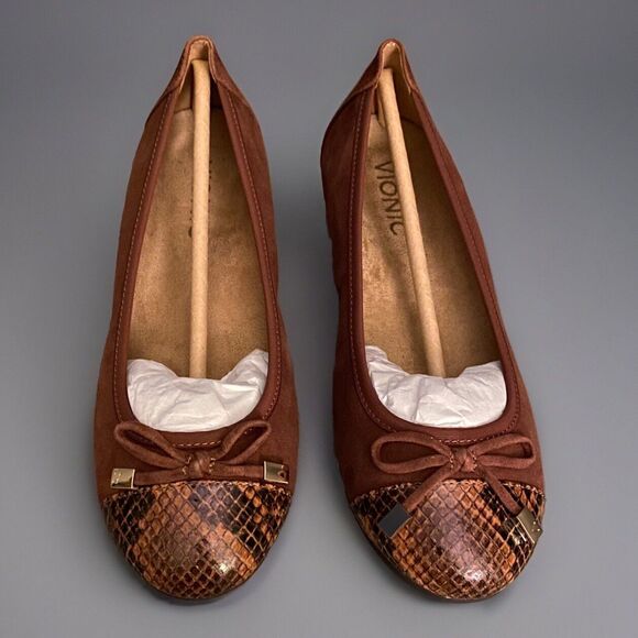 Vionic Flats Shoe Women’s 5 Wide Brown Leather Orthotic 359 Minna Snake Bow NWOB - Picture 1 of 8